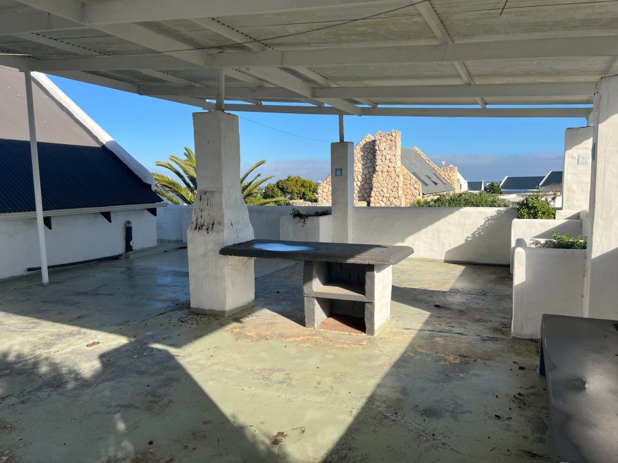 6 Bedroom Property for Sale in Jacobsbaai Western Cape